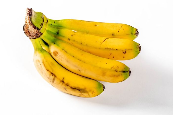 Fresh ripe bananas close up (Flip 2020) - Creative Commons Bilder